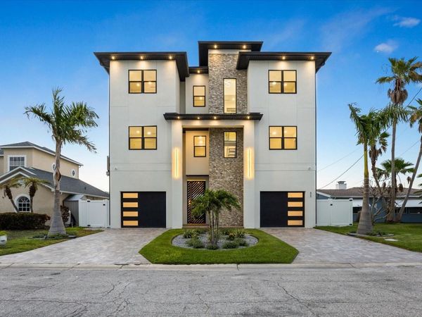 820 BAY POINT DRIVE, MADEIRA BEACH, FL 33708