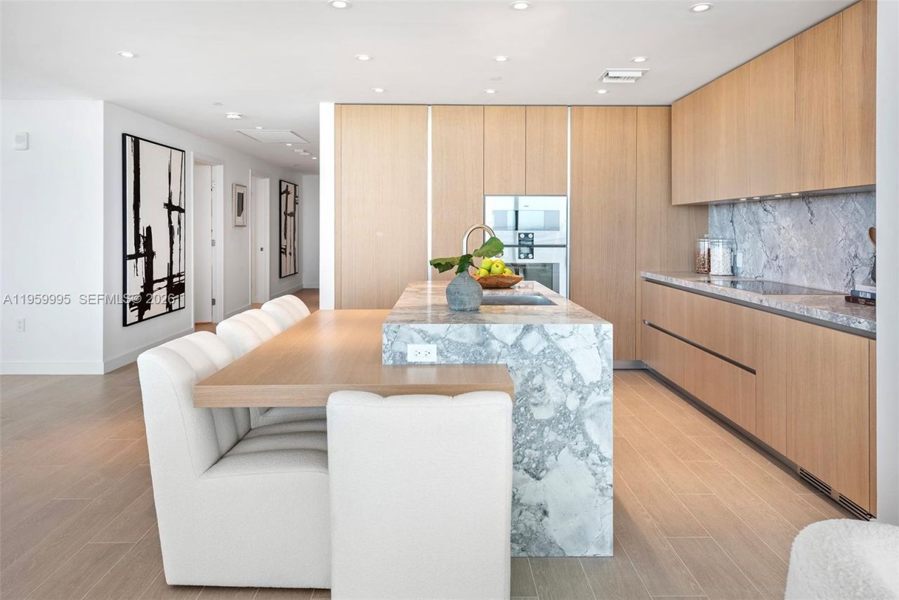 500 Alton Rd, Unit 2903, Miami Beach, FL 33139 Photo
