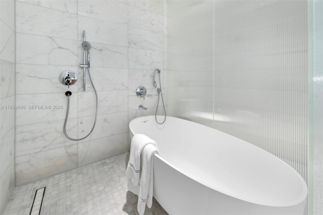 500 Alton Rd, Unit 2903, Miami Beach, FL 33139 Photo