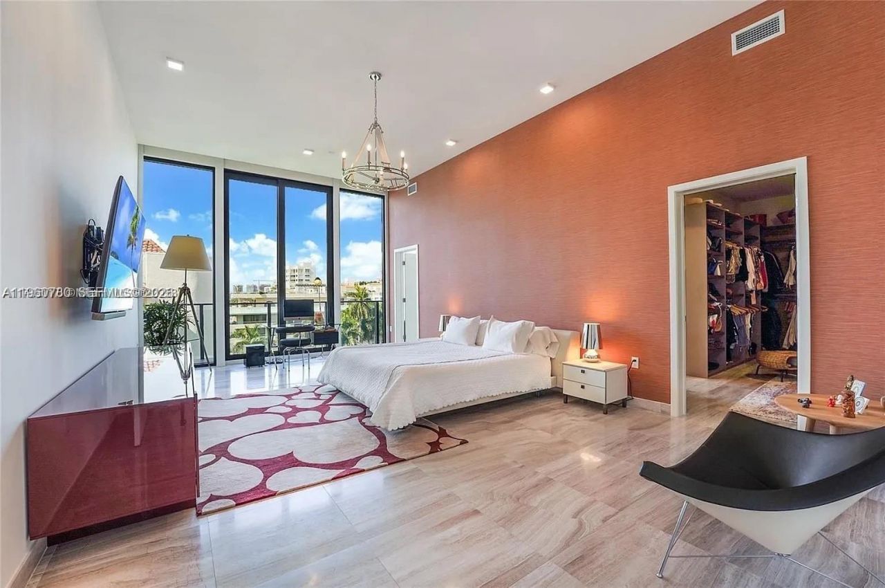 3581 E Glencoe St, Unit 605, Coconut Grove, FL 33133 Photo