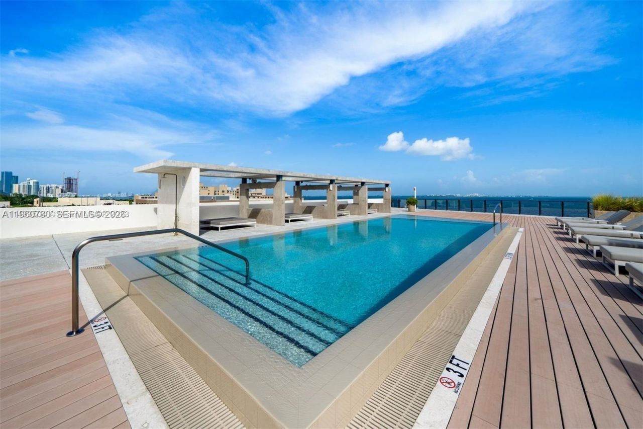 3581 E Glencoe St, Unit 605, Coconut Grove, FL 33133 Photo