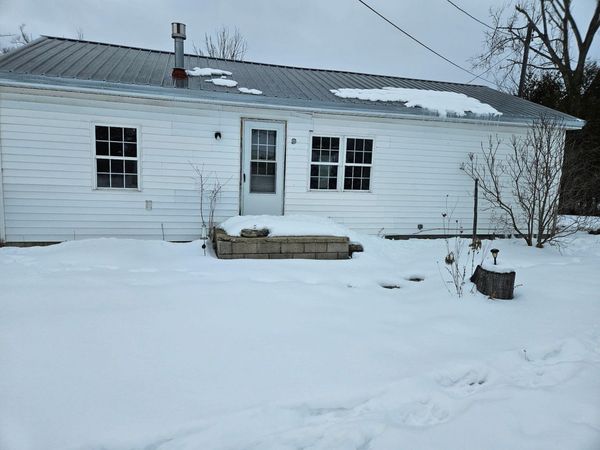 1135 W 1st Street, Cheboygan, MI 49721