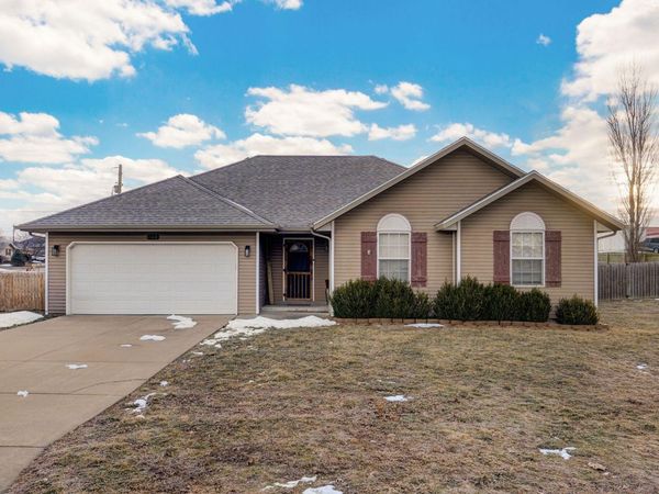 200 Vanilla Bean Road, Sparta, MO 65753