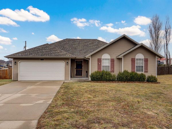 200 Vanilla Bean Road, Sparta, MO 65753