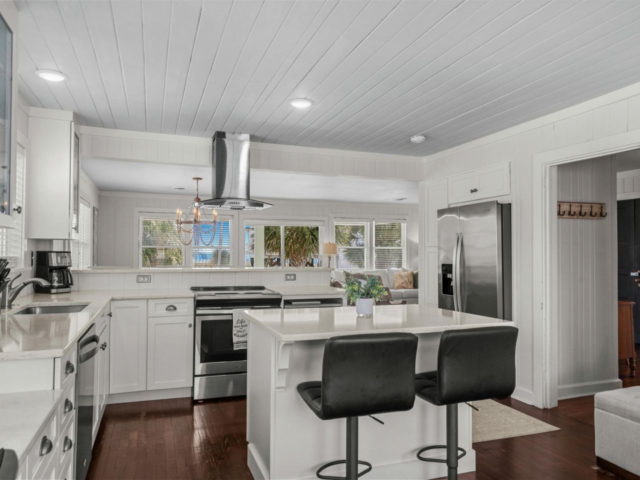 668 S Waccamaw Dr. Photo 7