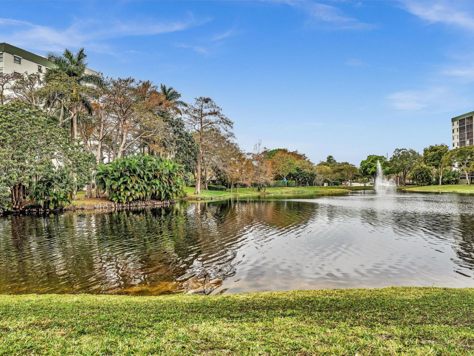 2236 N Cypress Bend Drive, Unit 107, Pompano Beach, FL 33069 Photo