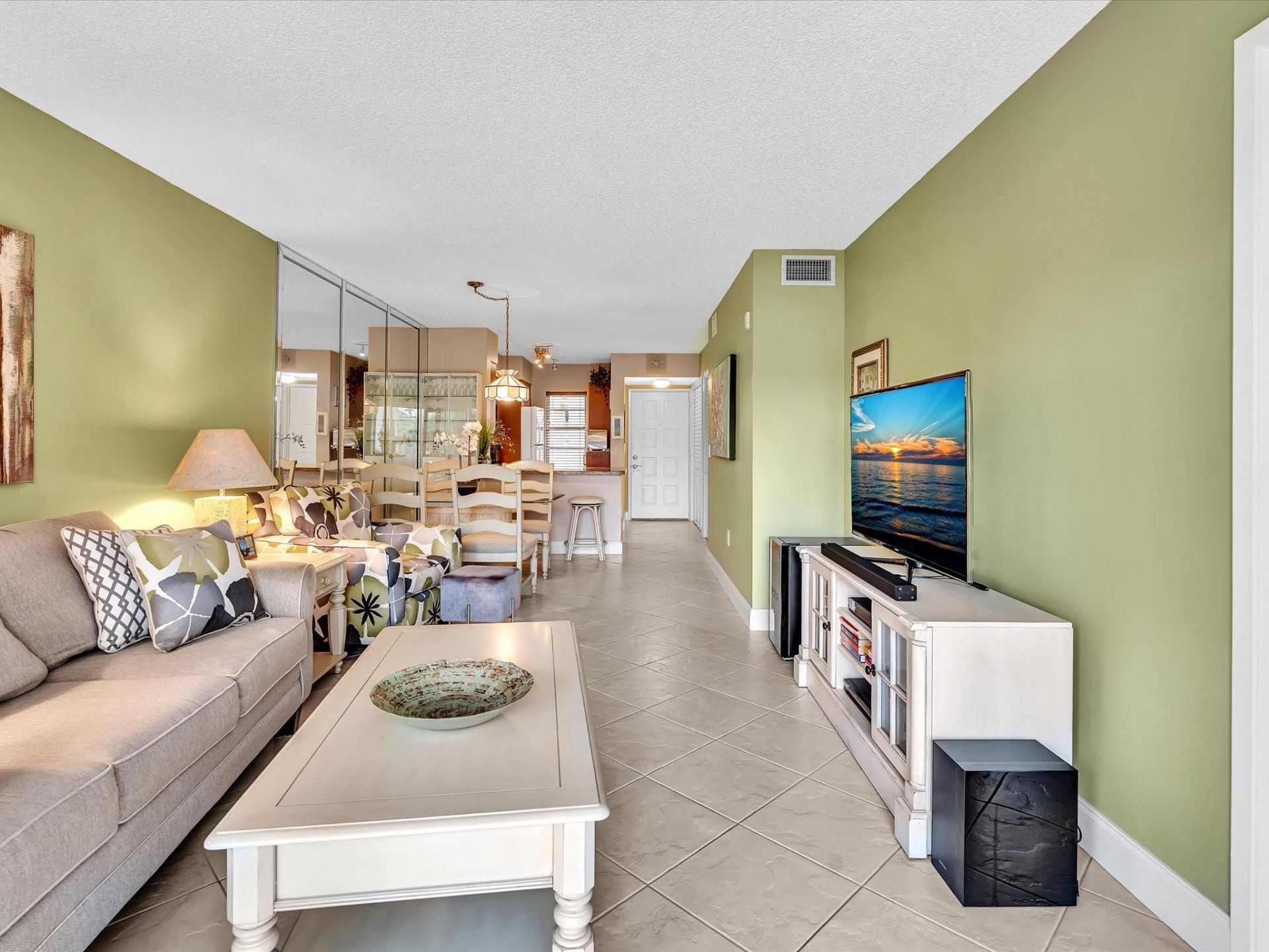 2236 N Cypress Bend Drive, Unit 107, Pompano Beach, FL 33069 Photo