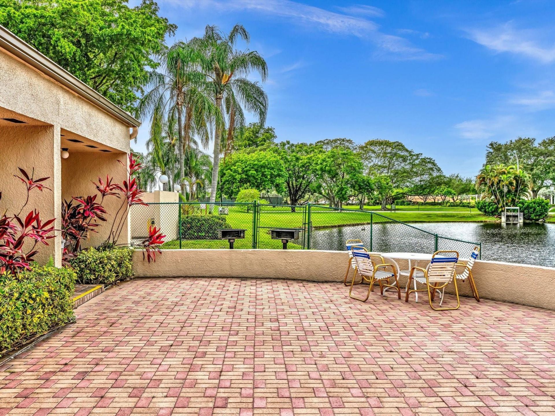 2236 N Cypress Bend Drive, Unit 107, Pompano Beach, FL 33069 Photo