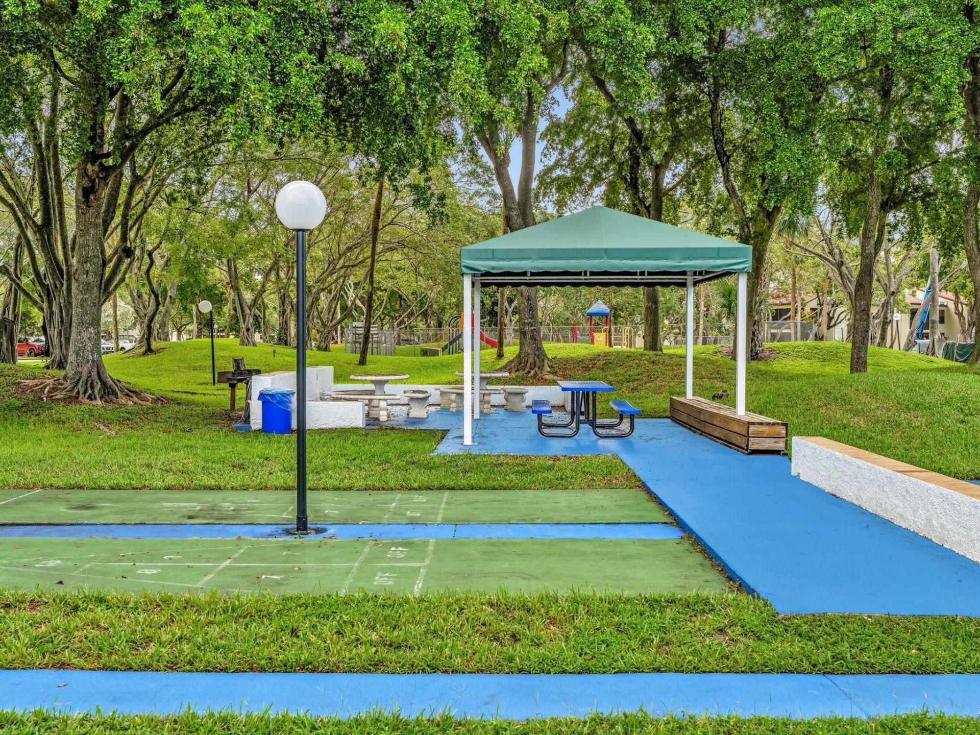 2236 N Cypress Bend Drive, Unit 107, Pompano Beach, FL 33069 Photo