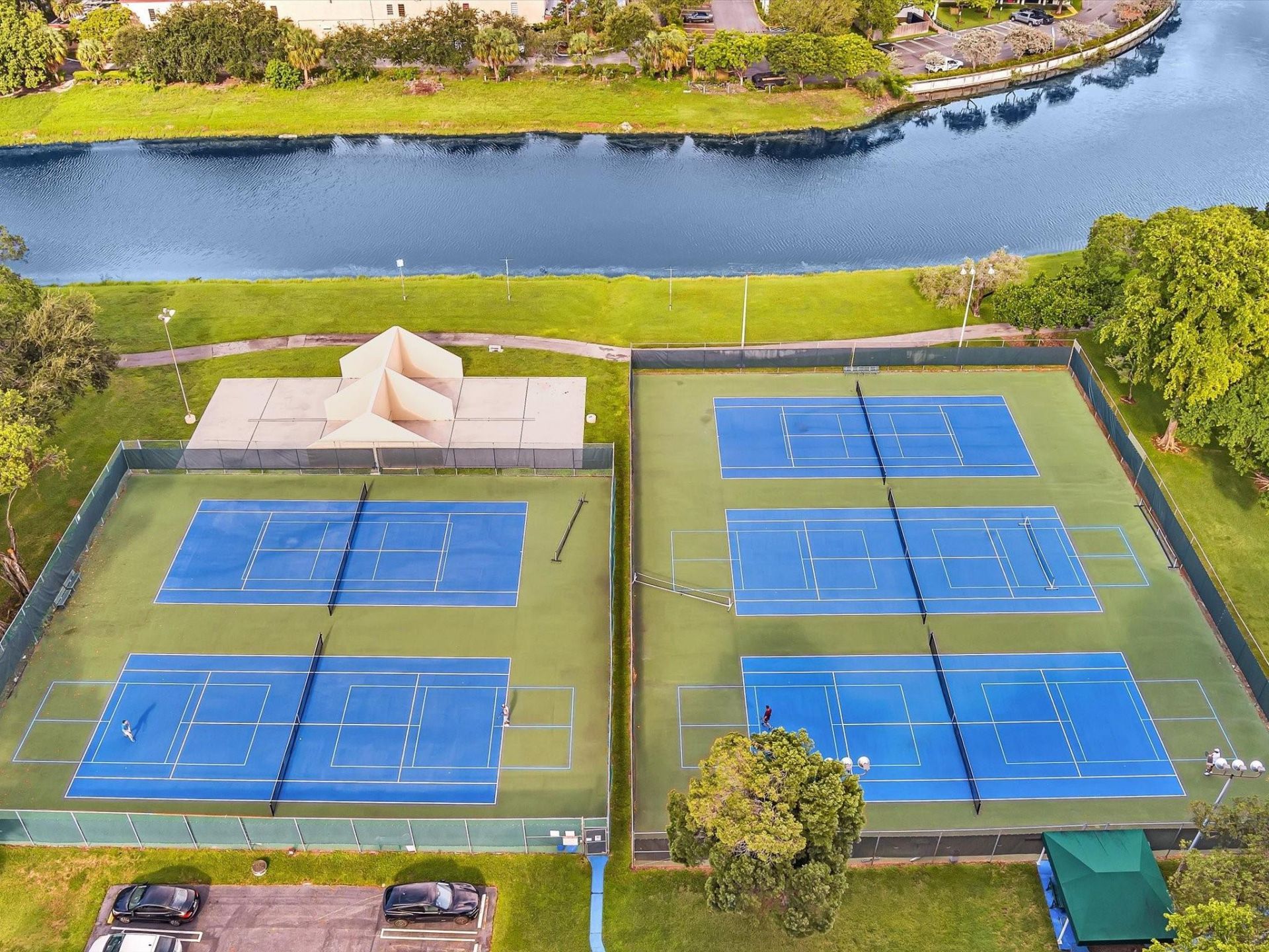 2236 N Cypress Bend Drive, Unit 107, Pompano Beach, FL 33069 Photo