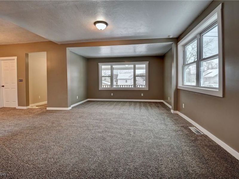 2404 Lowden Street NW, Dover, OH 44622 Photo 10