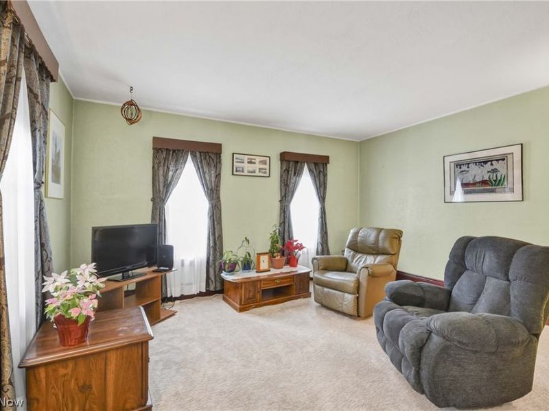 7005 Park Avenue, Cleveland, OH 44105 Photo 2