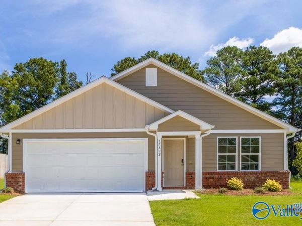 17892 Daniel Island Drive, Athens, AL 35611