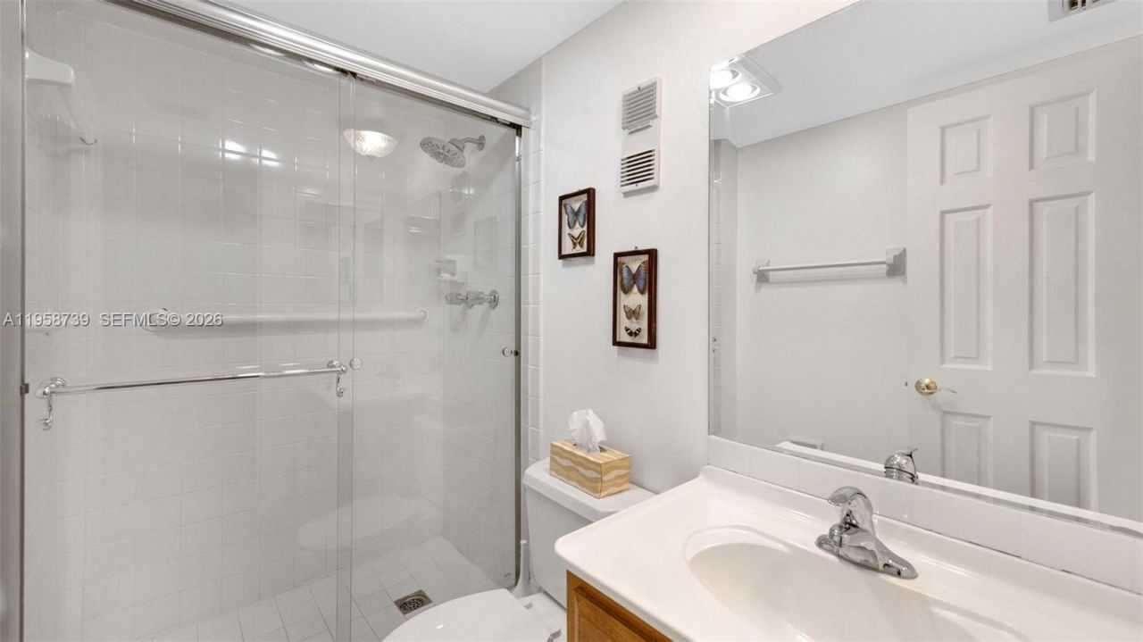 9460 Poinciana Pl , Unit 404, Davie, FL 33324 Photo