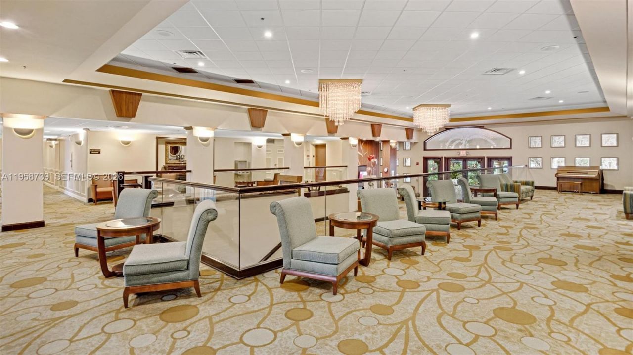 9460 Poinciana Pl , Unit 404, Davie, FL 33324 Photo