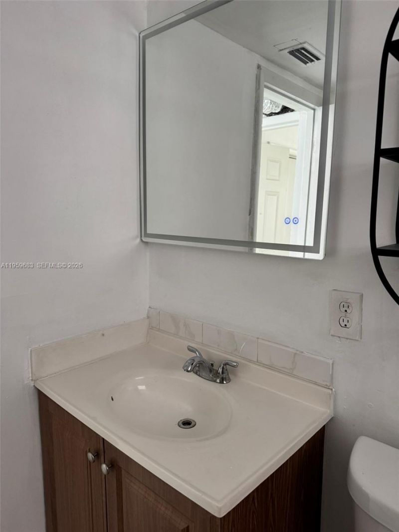 50 W 23rd St, Unit 8, Hialeah, FL 33010 Photo