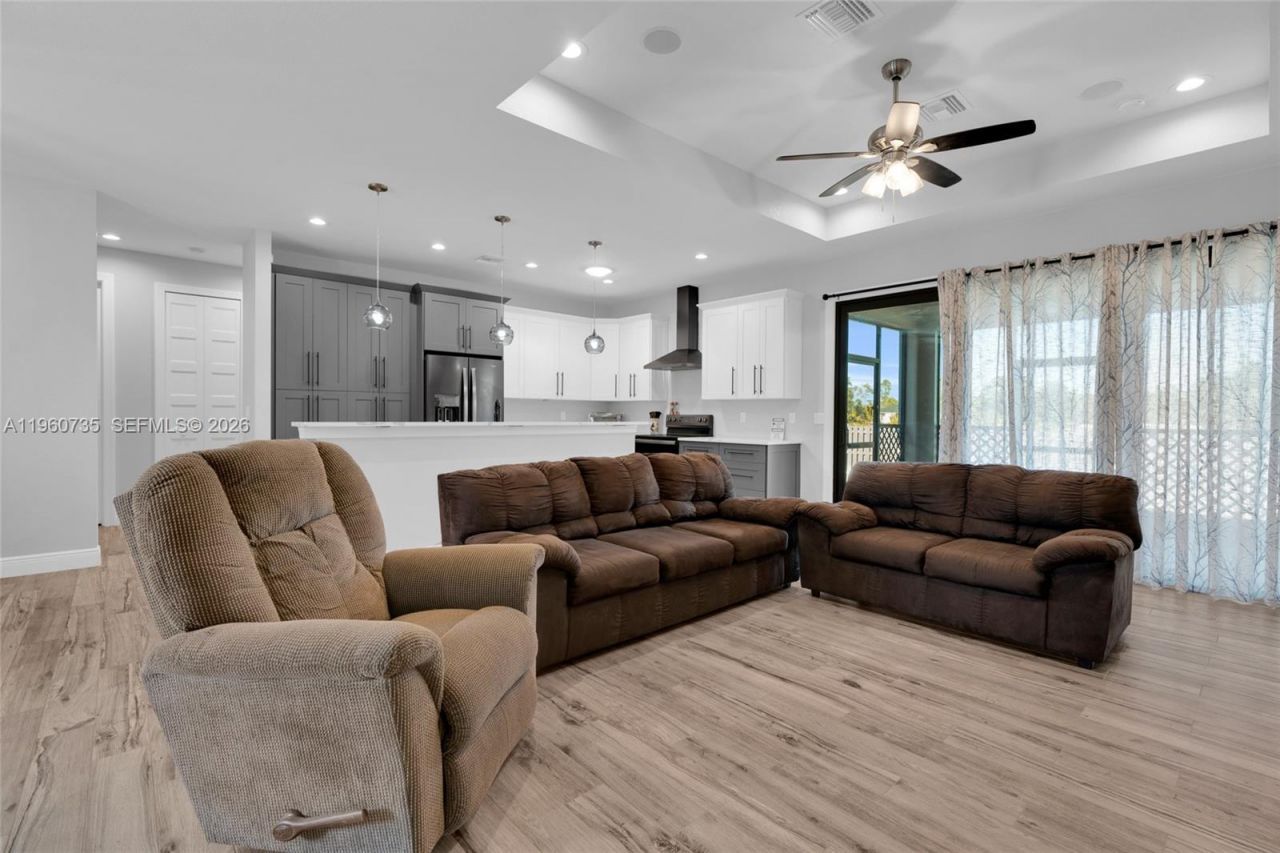 1113 Elegans St E, Lehigh Acres, FL 33974 Photo