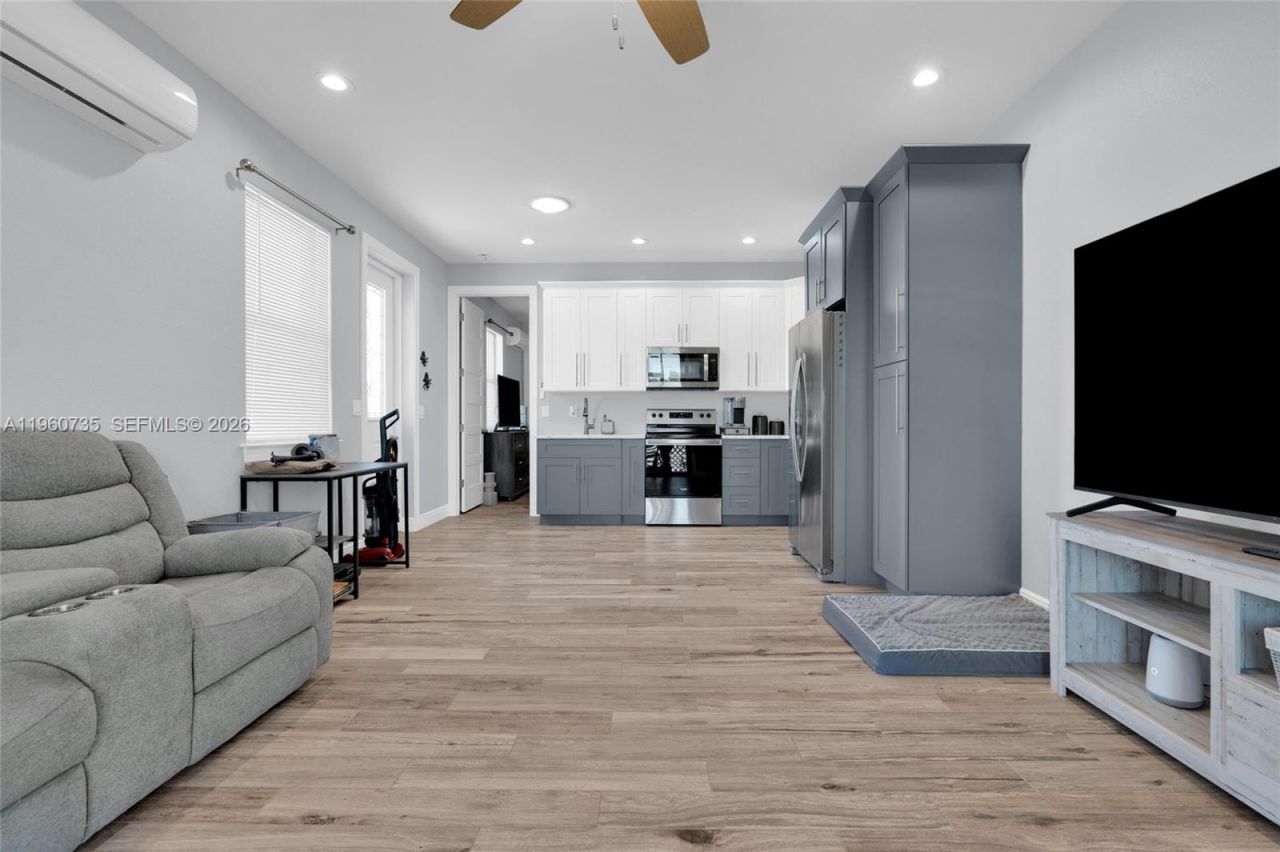 1113 Elegans St E, Lehigh Acres, FL 33974 Photo