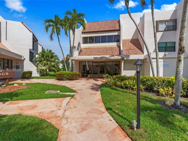 301 Racquet Club Rd , Unit 103, Weston, FL 33326