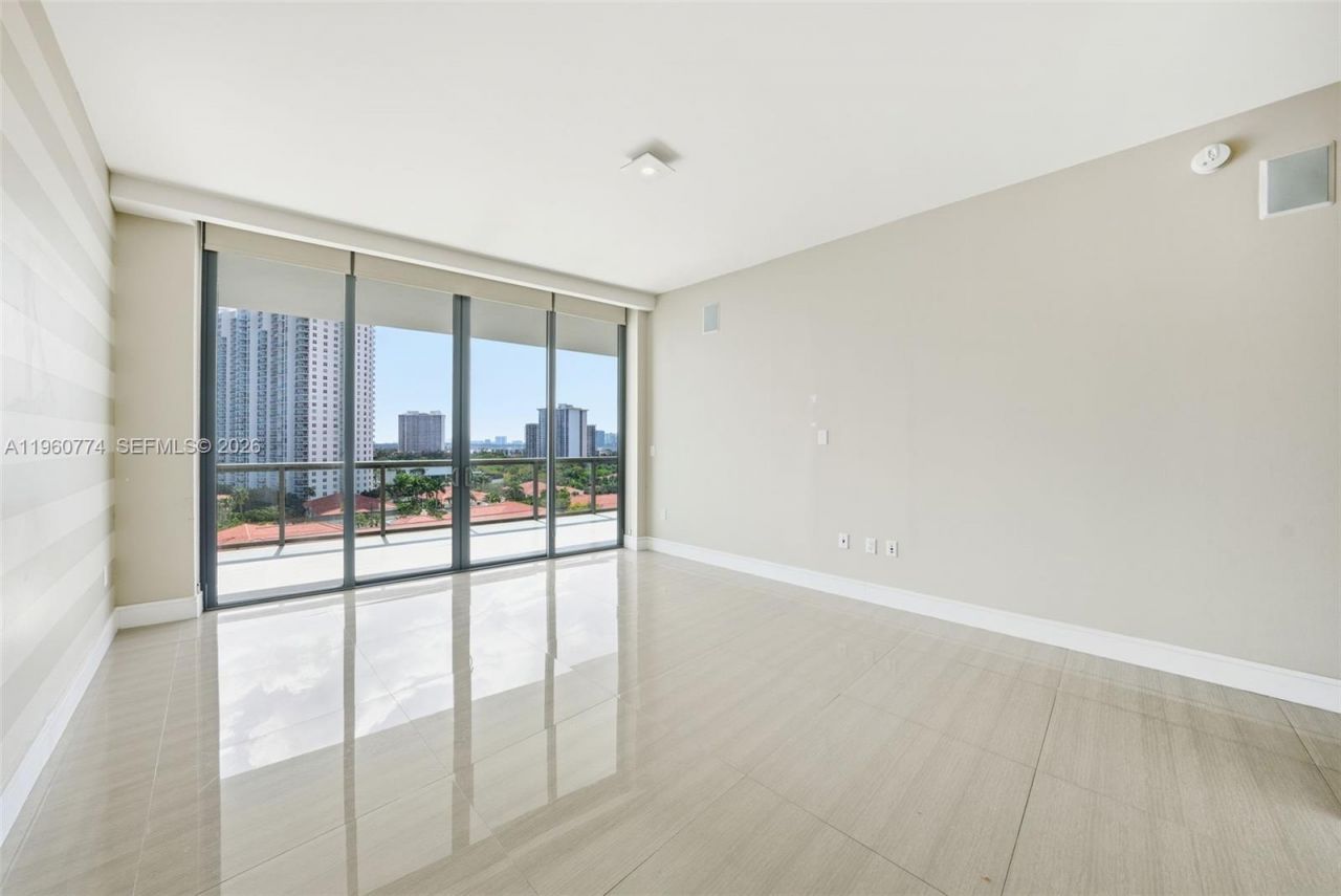 3250 NE 188th St, Unit 906, Aventura, FL 33180 Photo