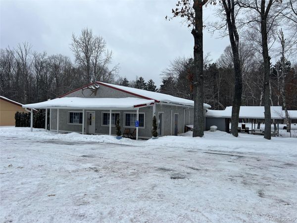 5447 N M 33, Unit A & B, Rose, Mi 48654