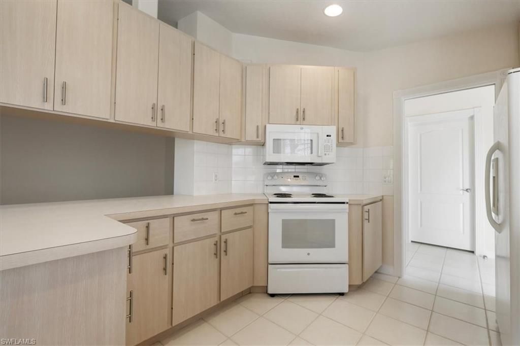 3575 El Verdado Ct, Naples, FL 34109 Photo