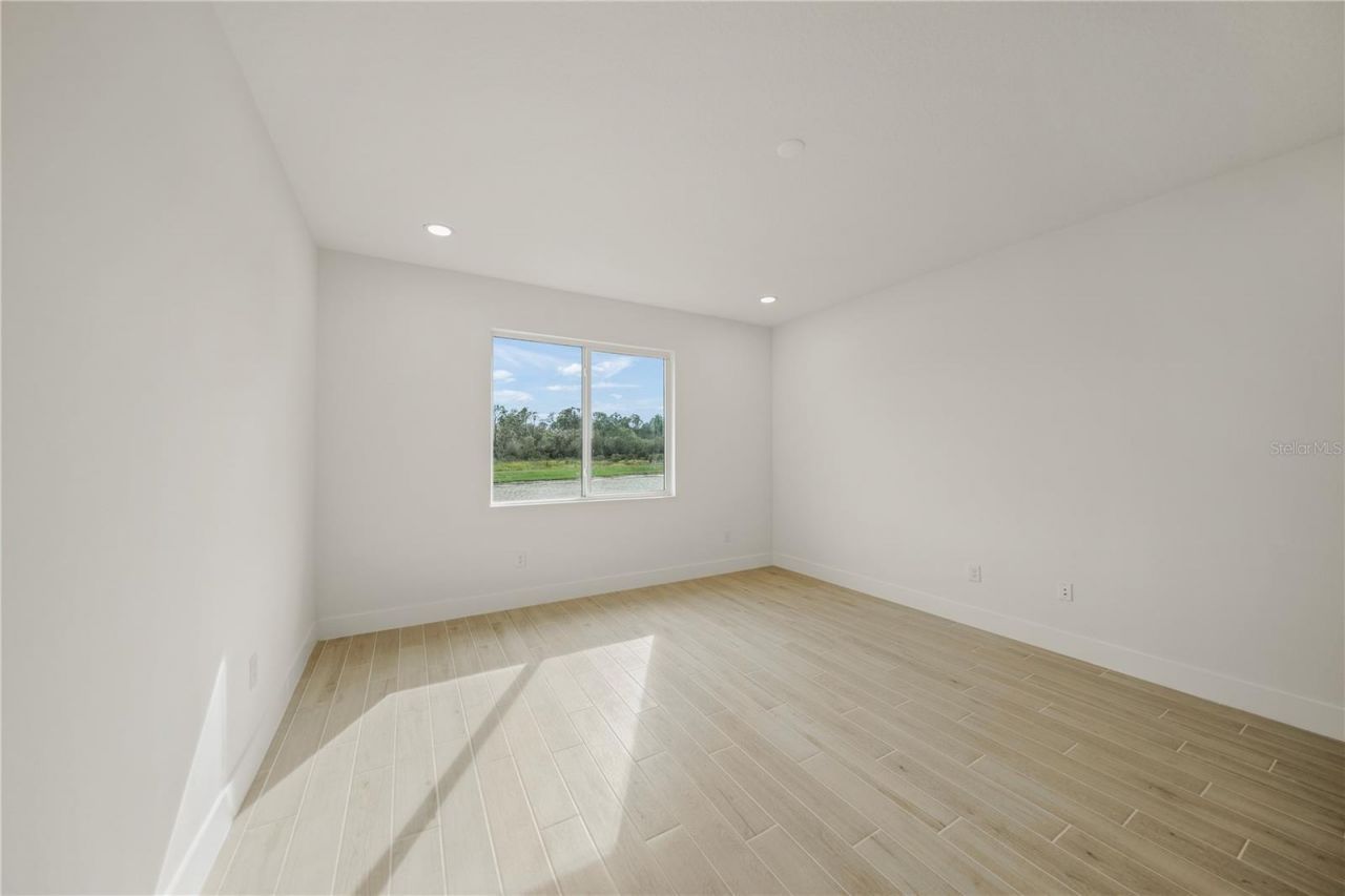 9533 Lunar Dove Drive, Sarasota, FL 34240 Photo