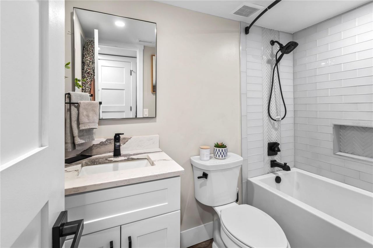 6322 Palma Del Mar Boulevard S, Unit 1106, Saint Petersburg, FL 33715 Photo