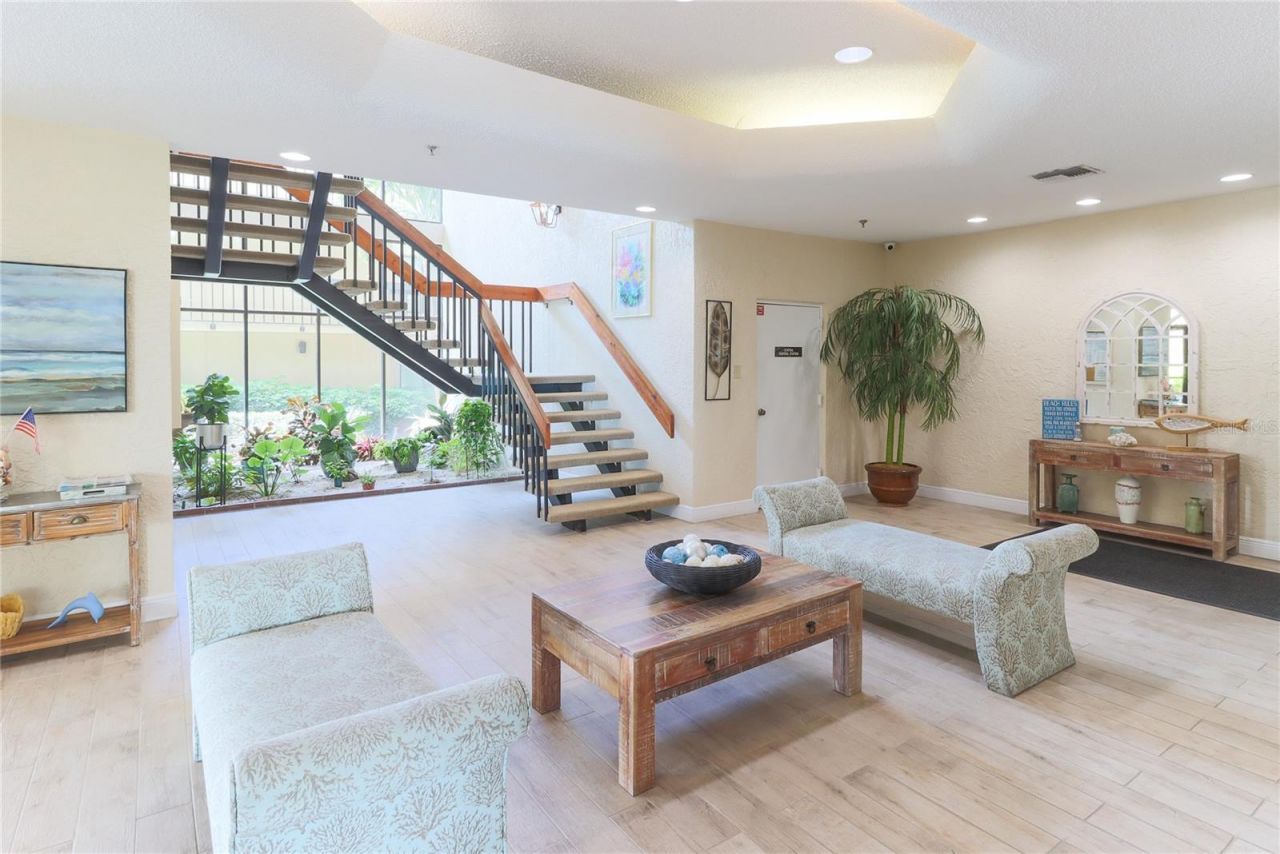 6322 Palma Del Mar Boulevard S, Unit 1106, Saint Petersburg, FL 33715 Photo