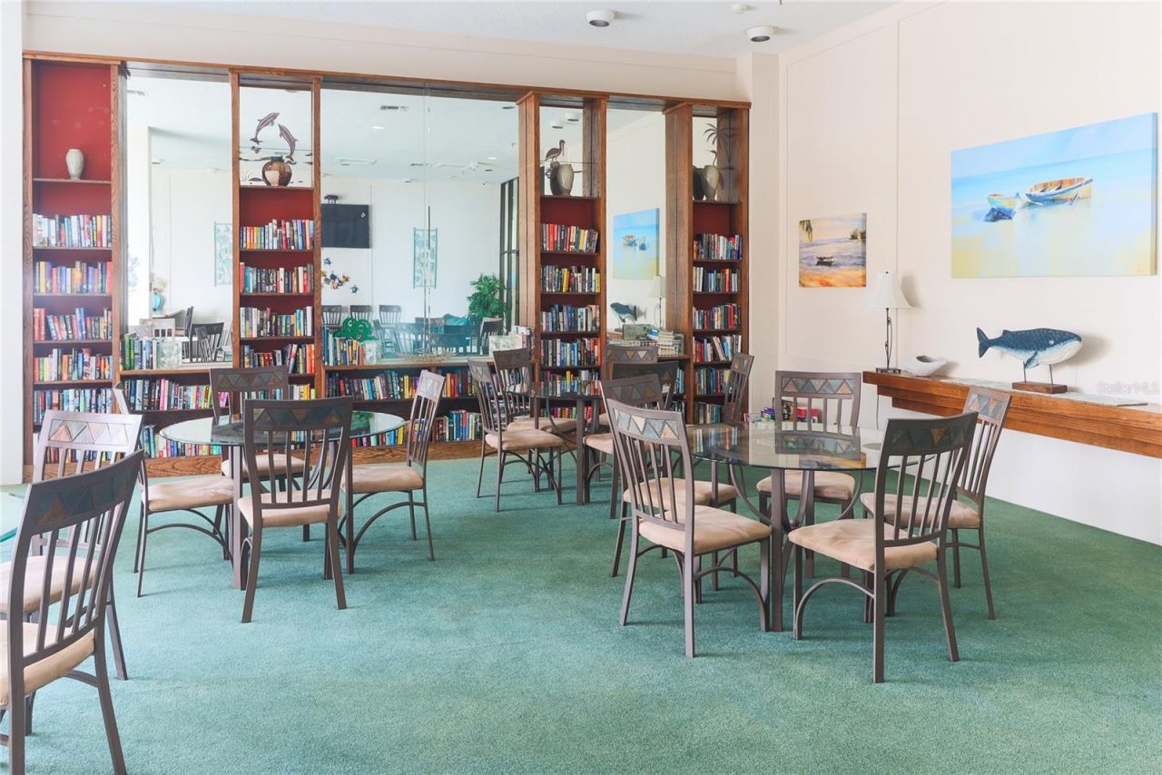 6322 Palma Del Mar Boulevard S, Unit 1106, Saint Petersburg, FL 33715 Photo