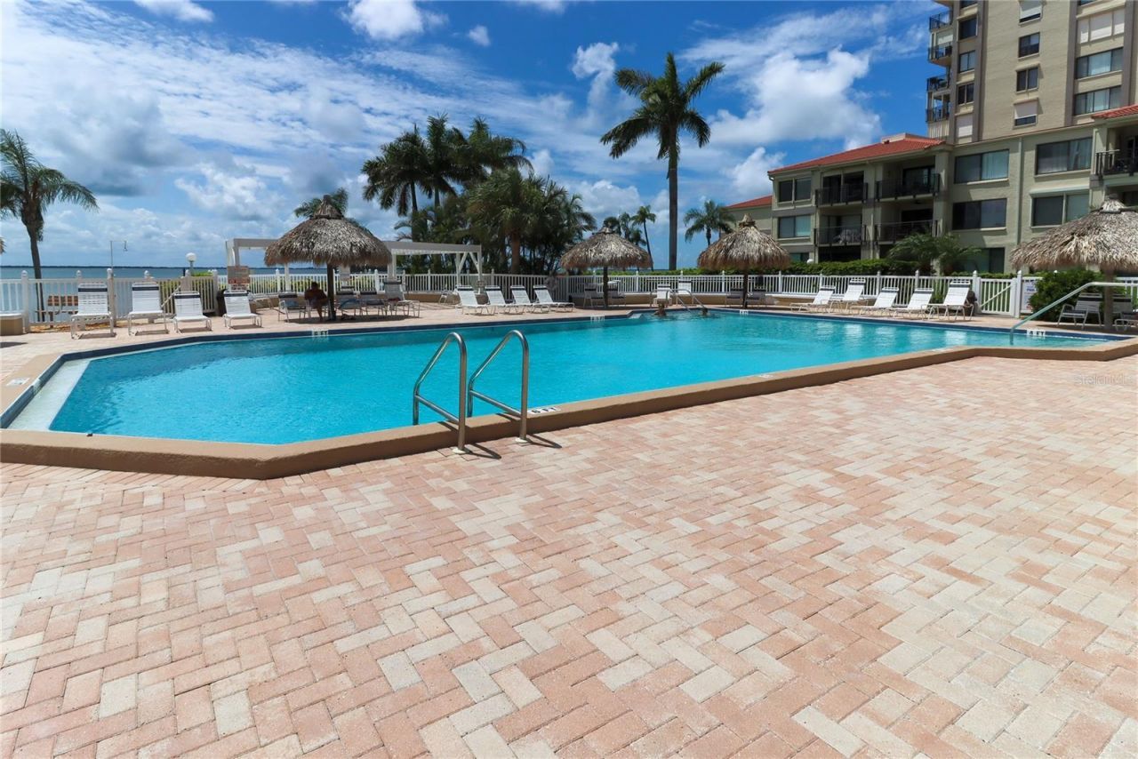 6322 Palma Del Mar Boulevard S, Unit 1106, Saint Petersburg, FL 33715 Photo