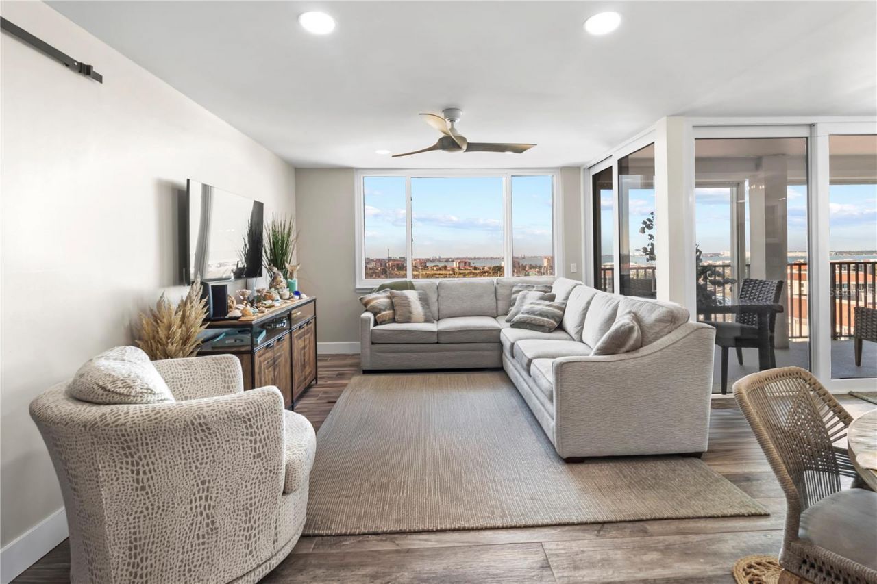 6322 Palma Del Mar Boulevard S, Unit 1106, Saint Petersburg, FL 33715 Photo