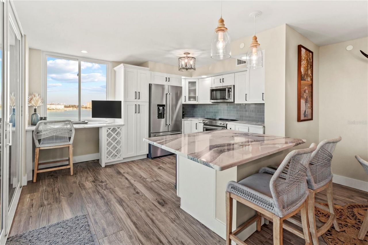 6322 Palma Del Mar Boulevard S, Unit 1106, Saint Petersburg, FL 33715 Photo