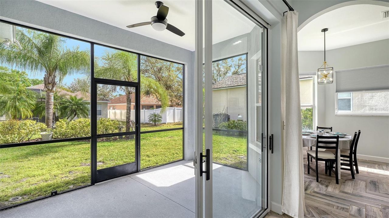 6433 Blue Grosbeak Circle, Lakewood Ranch, FL 34202 Photo