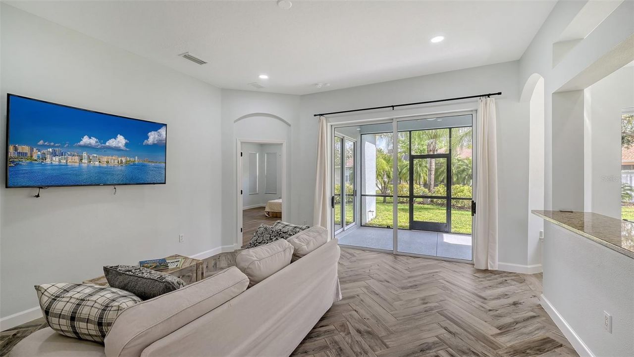 6433 Blue Grosbeak Circle, Lakewood Ranch, FL 34202 Photo