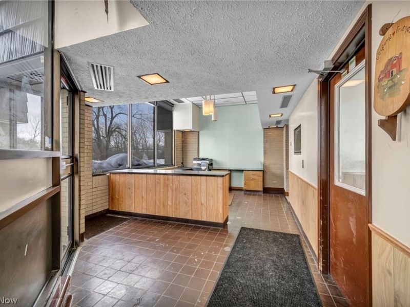 1616 W Main Street, Louisville, OH 44641 Photo 22