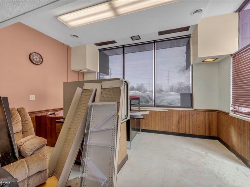 1616 W Main Street, Louisville, OH 44641 Photo 32