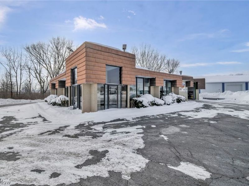 1616 W Main Street, Louisville, OH 44641 Photo 5