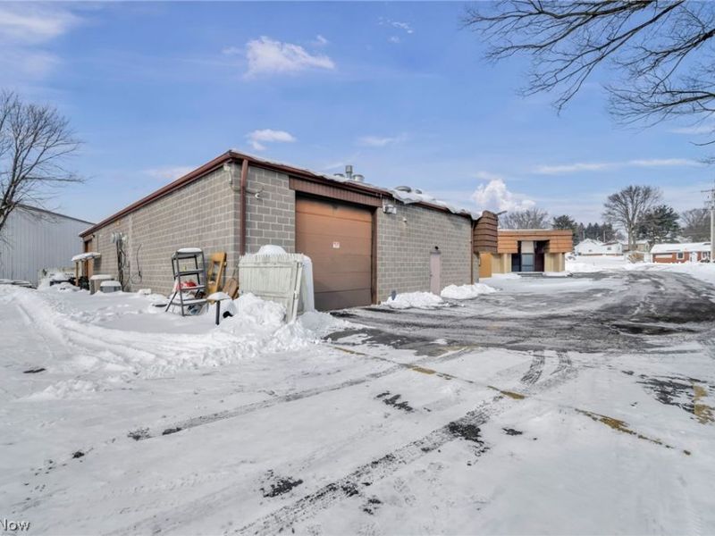 1616 W Main Street, Louisville, OH 44641 Photo 6