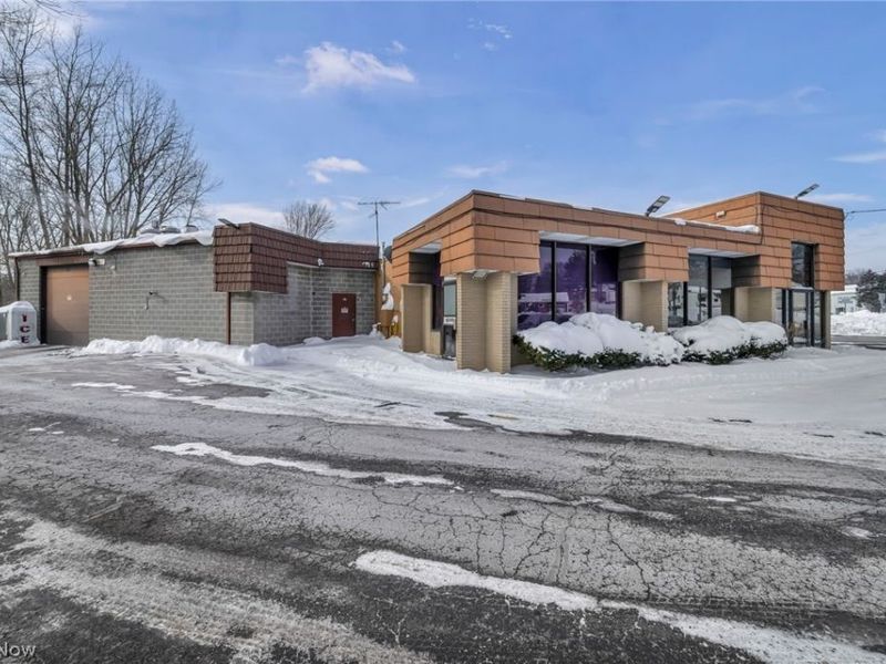 1616 W Main Street, Louisville, OH 44641 Photo 7