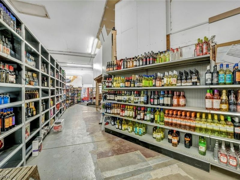 1616 W Main Street, Louisville, OH 44641 Photo 8