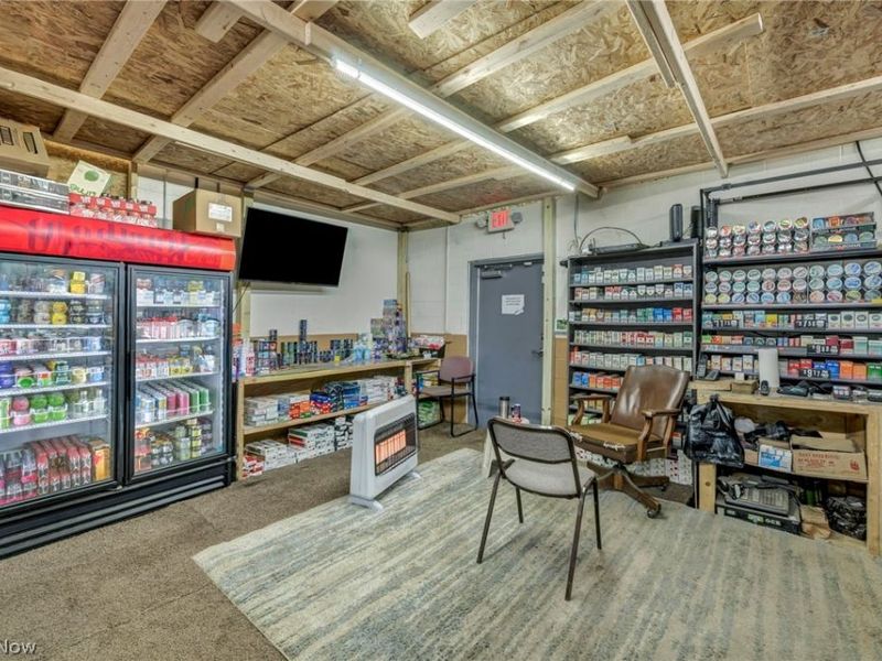 1616 W Main Street, Louisville, OH 44641 Photo 9