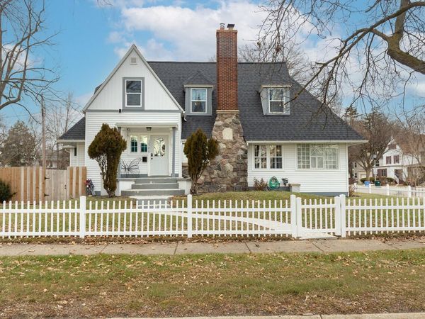 1500 W Saint Joseph Street, Lansing, MI 48915