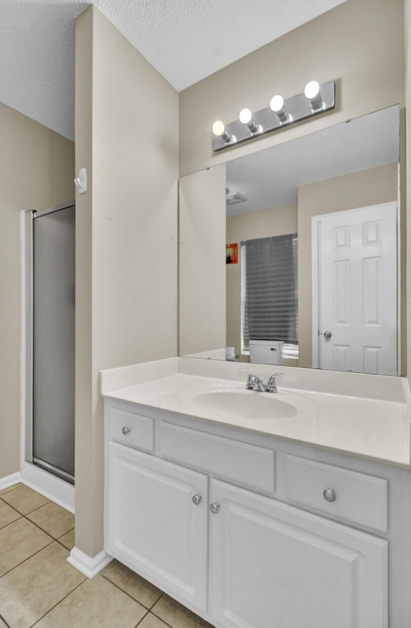 2212 N Sawmill Trace Lane Photo 10