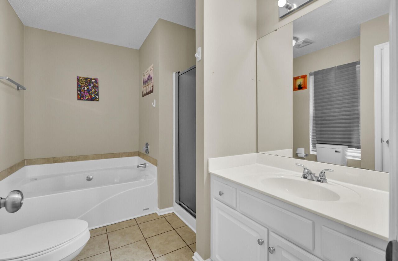 2212 N Sawmill Trace Lane Photo 11