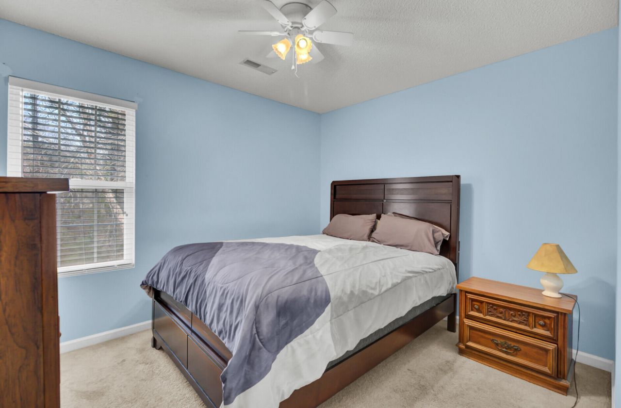 2212 N Sawmill Trace Lane Photo 12