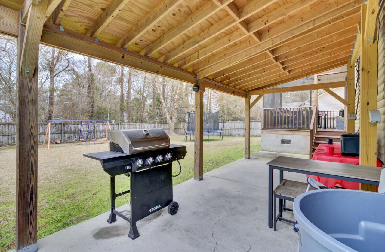 2212 N Sawmill Trace Lane Photo 16