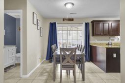 2212 N Sawmill Trace Lane photo 4