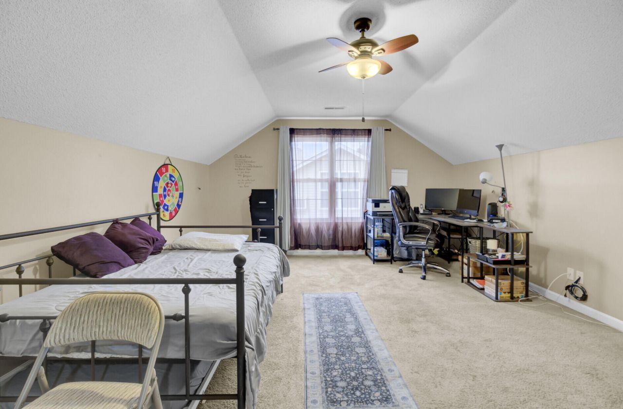 2212 N Sawmill Trace Lane Photo 6