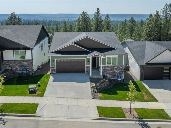 4233 W Tolliver Ct, Spokane, WA 99208